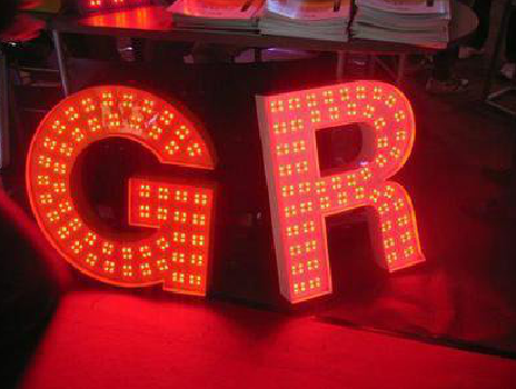 马边彝族自治县LED发光字有哪些优势？